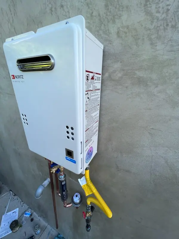 Tankless water heater installation for Penn Quarter homes